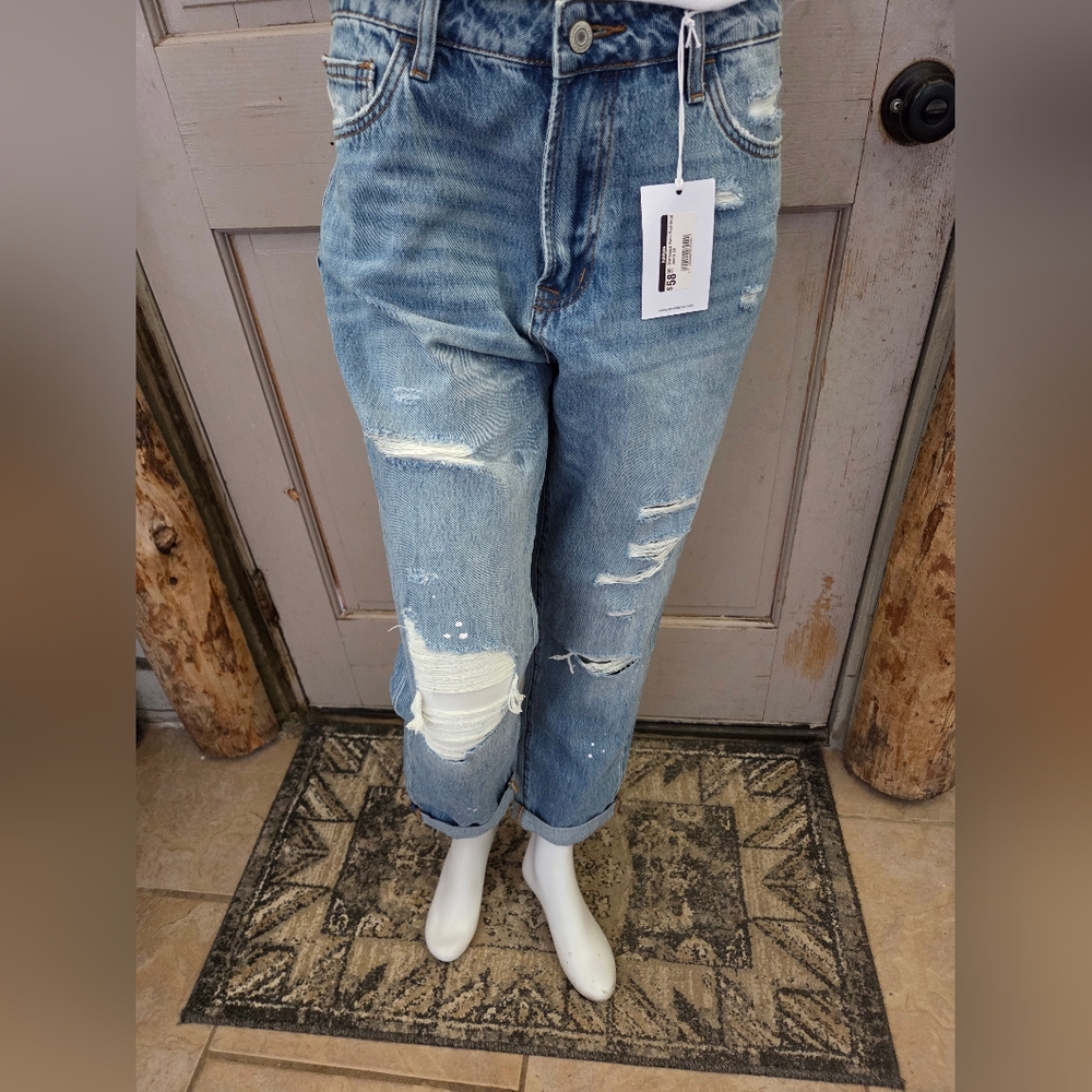 Casual Distressed Boyfriend Jeans in Blue